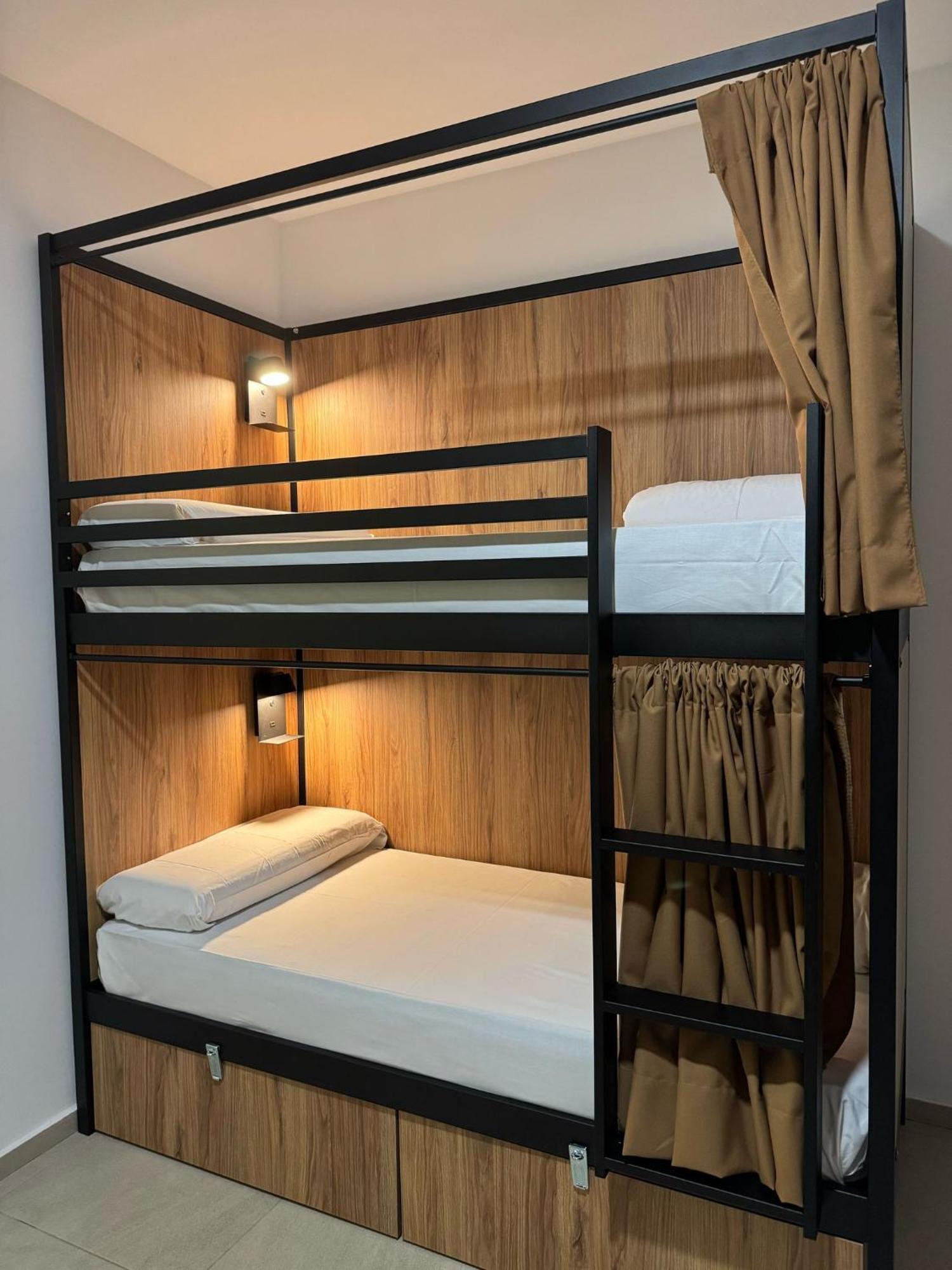 Hostel Welcome بينايدورم المظهر الخارجي الصورة